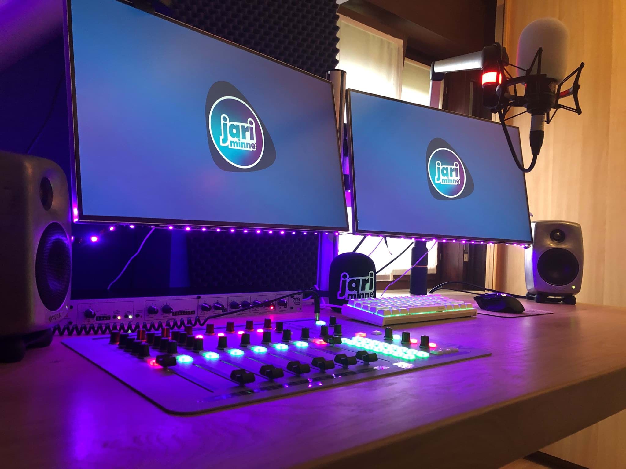 Jari's huidige studiomeubel wordt zometeen vervangen door het nieuwe ontwerp